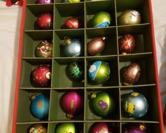 H34 - $700 - 108 Kurt Adler Ornaments (in storage cases) 
