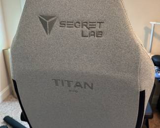 O6 - $325. Secret Lab Office /Gaming Chair. Titan EVO XL 2022. Magnetic Head Pillow. Frost Blue Color. Excellent Condition. 