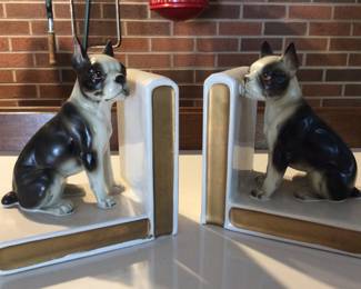 BOXER BOOKENDS