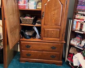 Large Cabinet with drawers, good condition