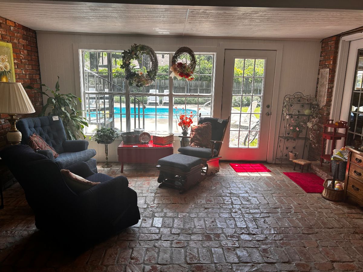 West Deborah Estate Sale in Monroe, LA starts on 4/12/2024