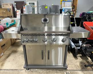 Napoleon BBQ Grill Orlando Estate Auction