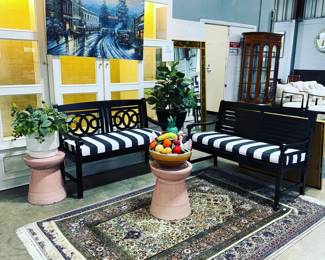 Patio Benches, Rugs and Decor Orlando Estate Auction