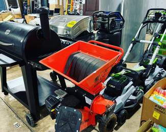 BBQ Grills, Lawn Mowers and Wood Chipper Orlando Estate Auction
