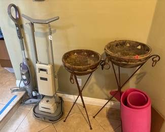 Set of planters $50
Floor buffer $50
Shark mop $10