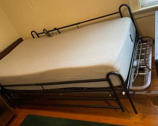 Electric adjustable Hospital Bed, brand new Casper Mattress!