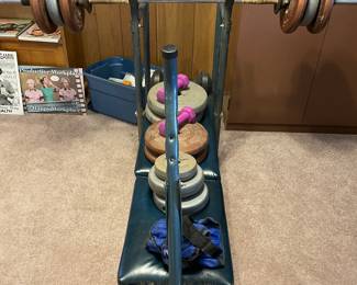 Weightbench with weights