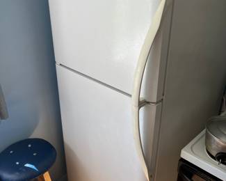 Frigidaire over under refrigerator freezer.