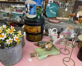 Minnow bucket planters 