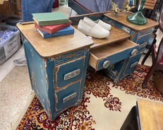 Neat vanity or desk