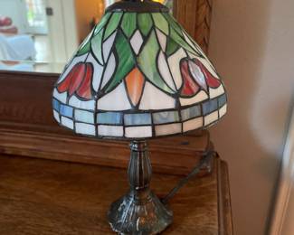 tiffany style lamp 