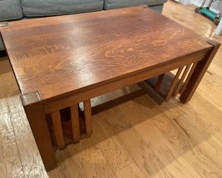 mission style  solid wood coffee table 