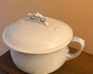 1800s chamber pot - excellent condition