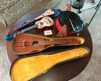 Music time!   Hawaiian Ukeleles and steel drum