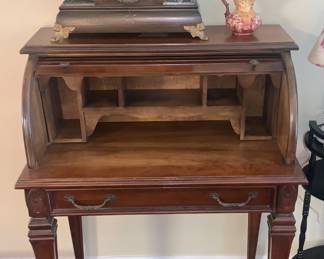 Small Roll Top Desk