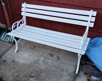 Outdoor bench 