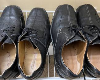 Men's dress shoes (most size 11)