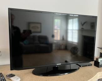 Samsung 40" LCD TV
