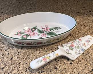 Royal Worchester serving dish