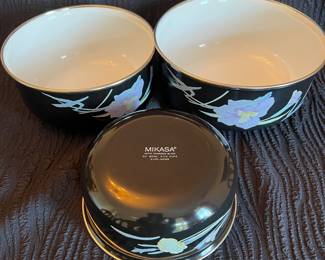 Mikasa metal bowls