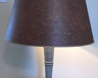 Metal base lamp
