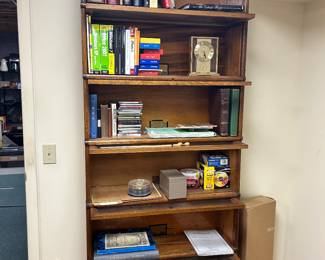 The Globe and Wernicke Co. Barroster bookcase (1 of 2 available)