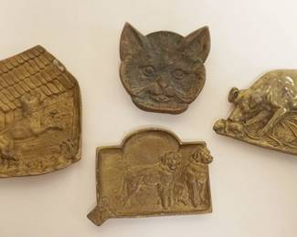 1025	DOG & CAT ASSORTED CAST BRASS TRAYS, LARGEST APPROXIMATELY 6 IN X 6 1/2 IN
