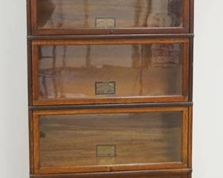 1157	5 SECTION OAK GLOBE WERNICKE BARRISTER BOOKCASE W/LOWER DRAWER AT BASE, 3-299-12 1/, 2-299-10 1/4, APPROXIMATELY 34 IN X 12 IN X 78 IN HIGH
