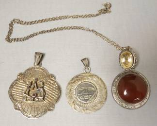 1249	STERLING SILVER COCHABON NECKLACE WITH GEMSTONE DROP AND 2 PENDANTS, 1 AZTEC DISC AND 1 WITH WIT PEOPLE KNEELING
