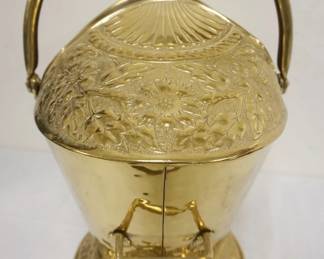 1002	ANTIQUE ORNATE BRASS COAL SKUTTLE, APPROXIMATELY 20 IN H
