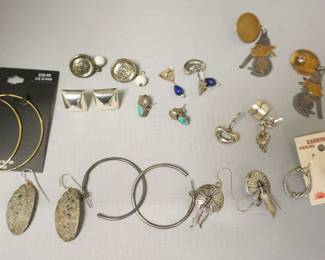 1256	ASSORTMENT OF EARRINGS MOST STERLING SILVER INCLUDING NAVAJO WITH EAR CUFF.
