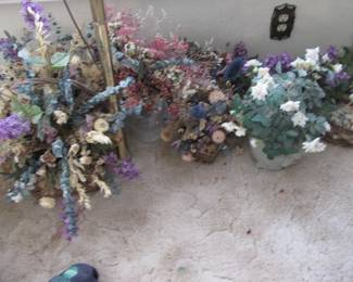 Choice of Dried Flowers/Baskets