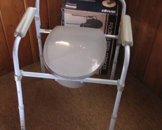Portable Commode - adjustable