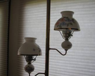 Floor to Ceiling Lamp