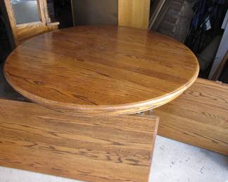 Oak Dining Room Table w/ 2 Extension Leaves - Seats 8-10 - Heavy Duty