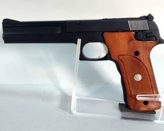 Smith & Wesson 422 .22 LR Pistol SN# UAC0732, In Box