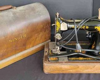 Vintage Singer Sewing Machine With Case No Key  Heavy