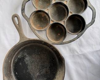 Lodge Cast Iron Biscuit Pan 10 Skillet