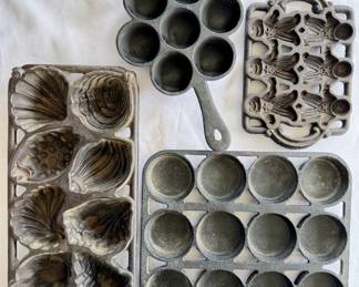 Cast Iron Muffin, Gingerbread, And More Baking Molds