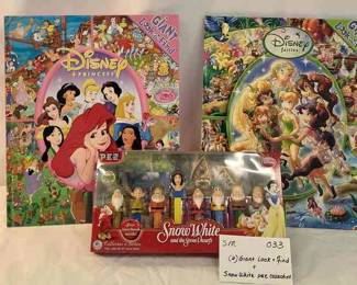 GIANT LOOK FIND  SNOW WHITE PEZ.COLLECTION