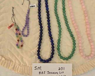 BBJ JEWELRY LOT OF BEADS