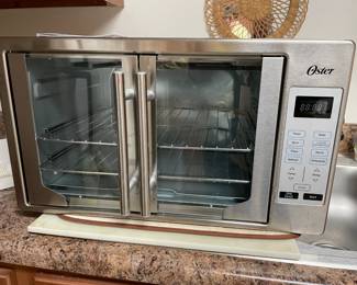 Like NEW "Oster" Toaster Oven