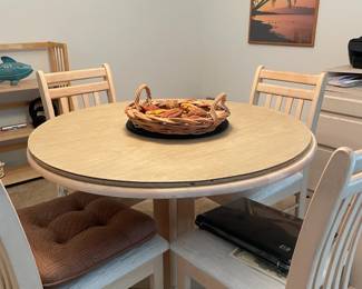 Nice Blonde-Oak? Dinette Set