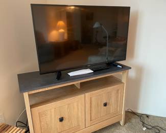 Larger Flatscreen TV and & Pedestal Cabinet