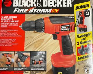 BLACK & DECKER FireStorm 12V Drill +Batteries & w/Bonus Flashlight