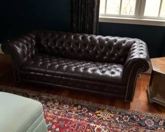 WONDERFUL LEATHER COUCH
