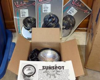 Valor CB Magnet Mount Kits, Model 401, Qty 3, New In Package, And Sun Spot Spotlight