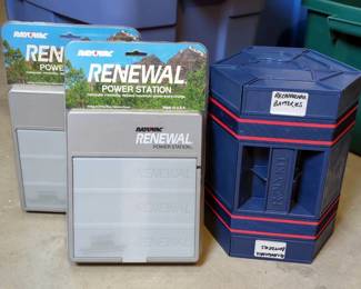 Rayovac Renewal Power Station, Qty 2, New In Package, And Rechargeable Batteries, In Rolykit Case