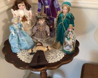pedestal side table SOLD., dolls