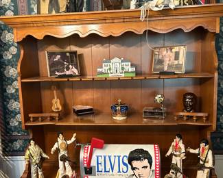 Elvis collectible plates and other memorabilia
